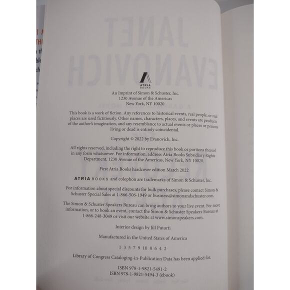 The Recovery Agent : A New Adventure Begins by Janet Evanovich Hardcover EUC - Picture 7 of 8